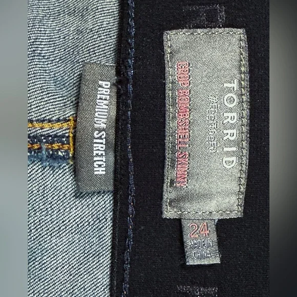 Torrid Bombshell Crop Skinny Jeans 24 Plus | Dark Blue Premium Stretch - Picture 9 of 11